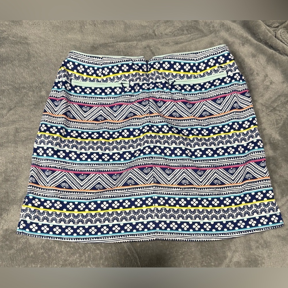Vineyard Vines Women’s Performance Golf Skort - Picture 6 of 7